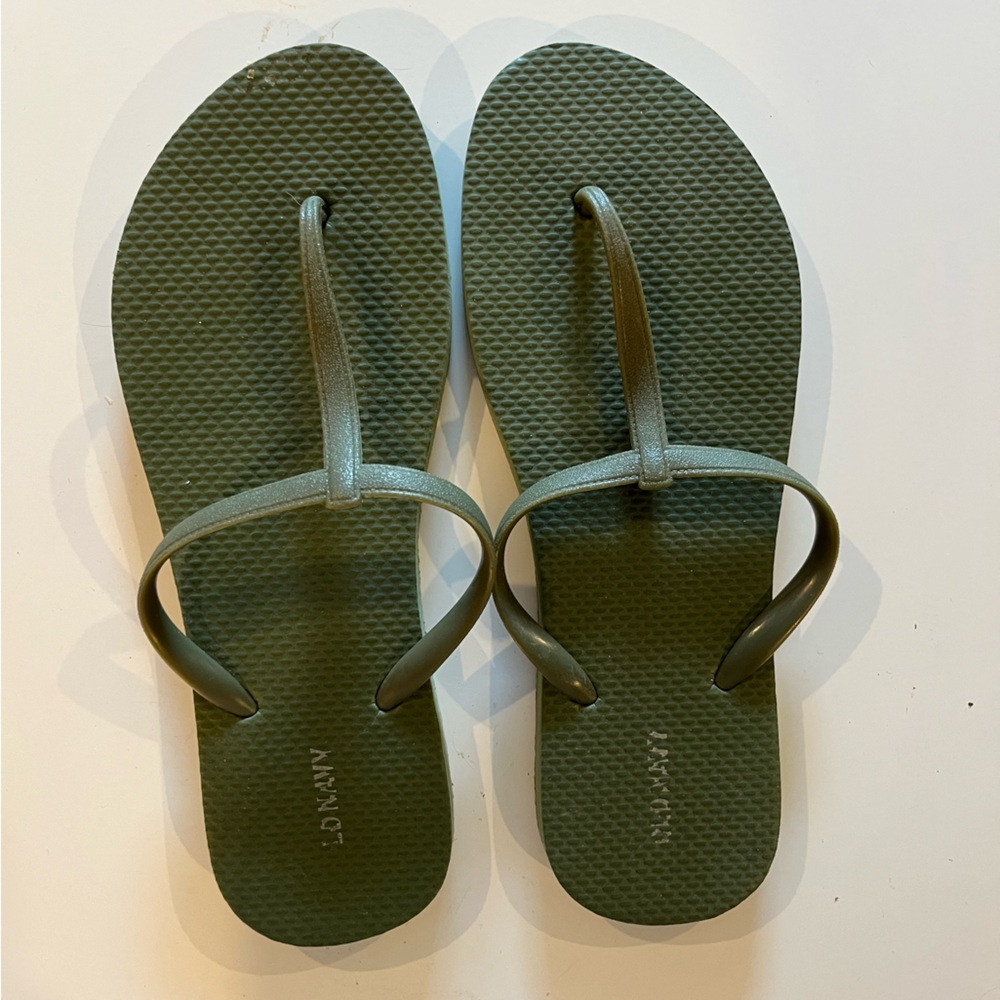 Old Navy Olive Green Slim-Strap Flip Flops